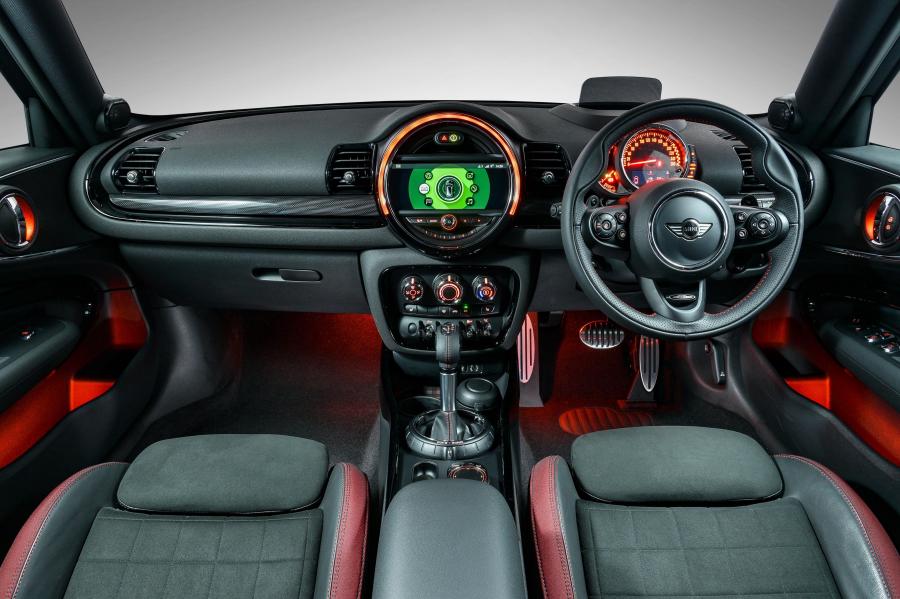 Торпедо Mini John Cooper Works Clubman 2017 года  (ZA) (фото 32 из 40)